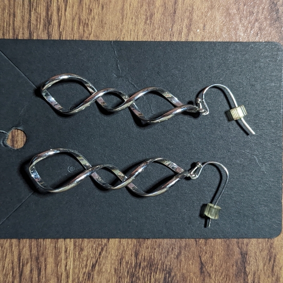 5/20$ helix dangle earrings - Picture 1 of 3